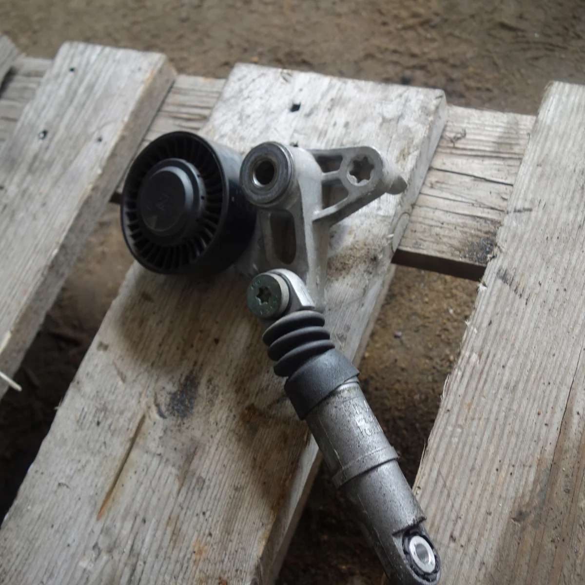 Spanner Riem Audi A6 (4F2, C6) 2.7 TDI