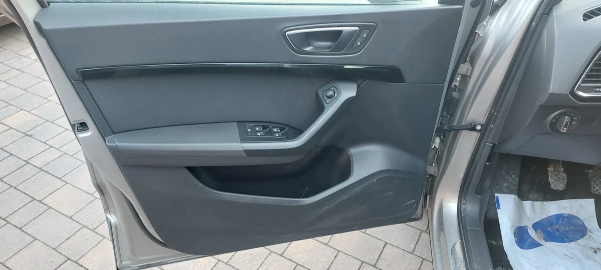 Seat Ateca etuoven verhoilu vasen