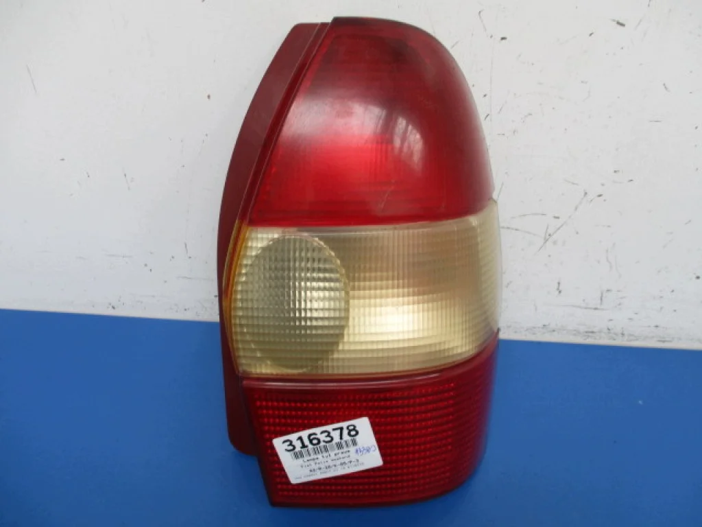 FIAT PALIO KOMBI 96-01 LAMPE ARRIÈRE DROITE