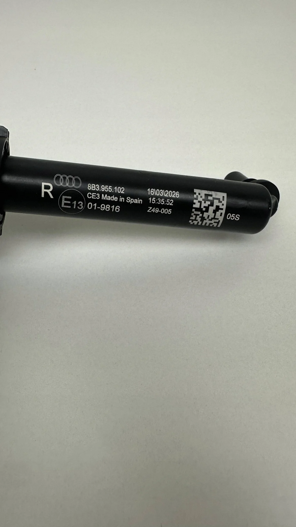Strålkastartvättarlock Audi A5 B10 Höger S-Line image 4