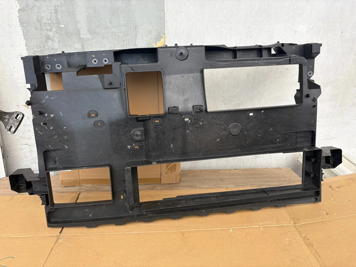 Renault Talisman Frontpart 2016 625000101R