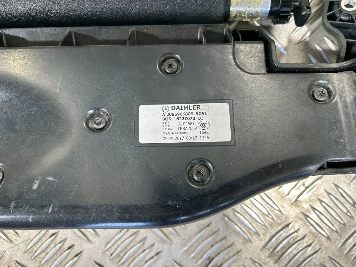 Mercedes A205 Trunk Roller Blind A2056906806 image 8