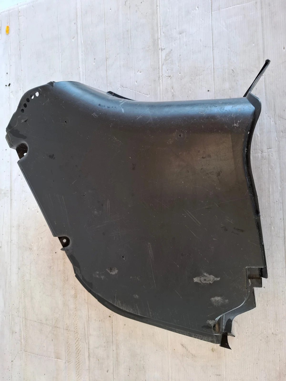 BMW 5 F10 F11 Unterbodenschutz Rechts Hinten