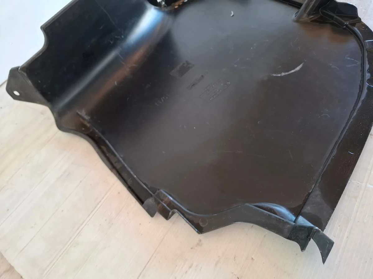 BMW 5 F10 F11 Unterbodenschutz Rechts Hinten image 7