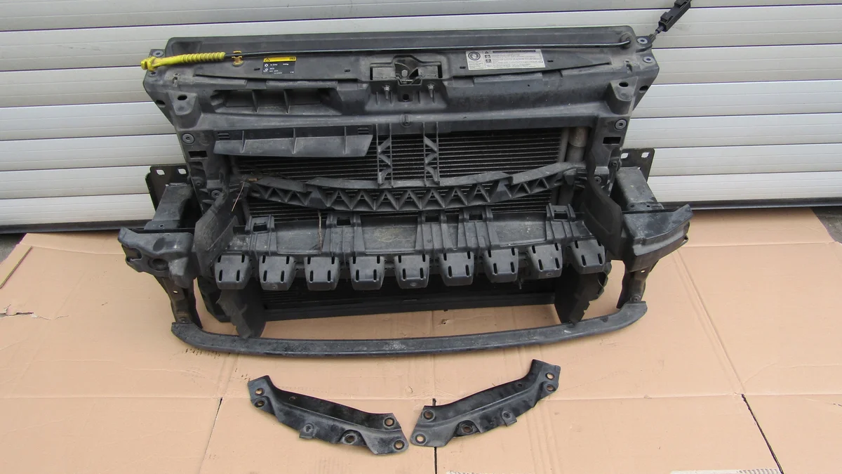 VW Polo 5 6R 6C 1.4 TDI Frontgrill