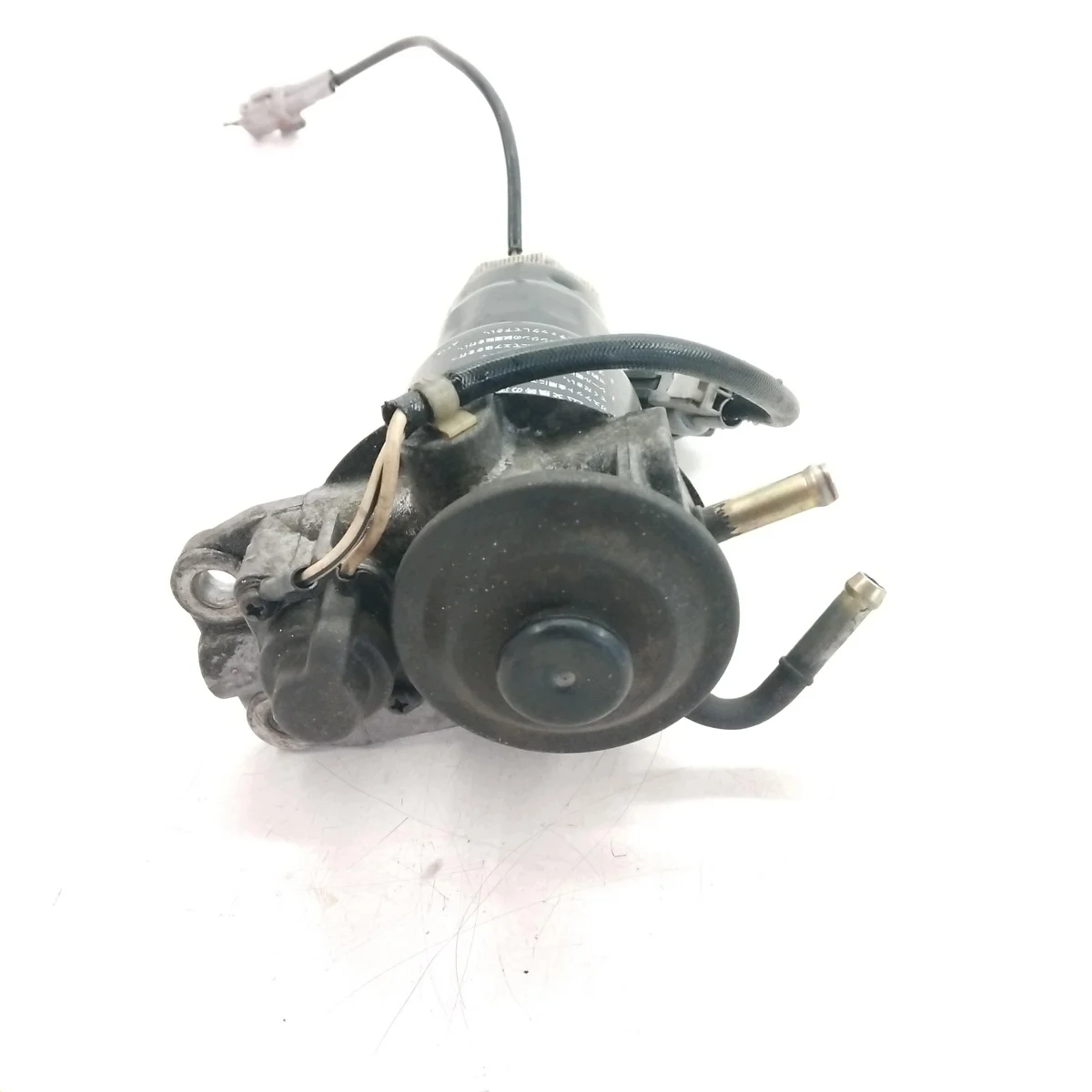 Mazda 323 BJ 2.0 DITD Brandstoffilterhouder image 6