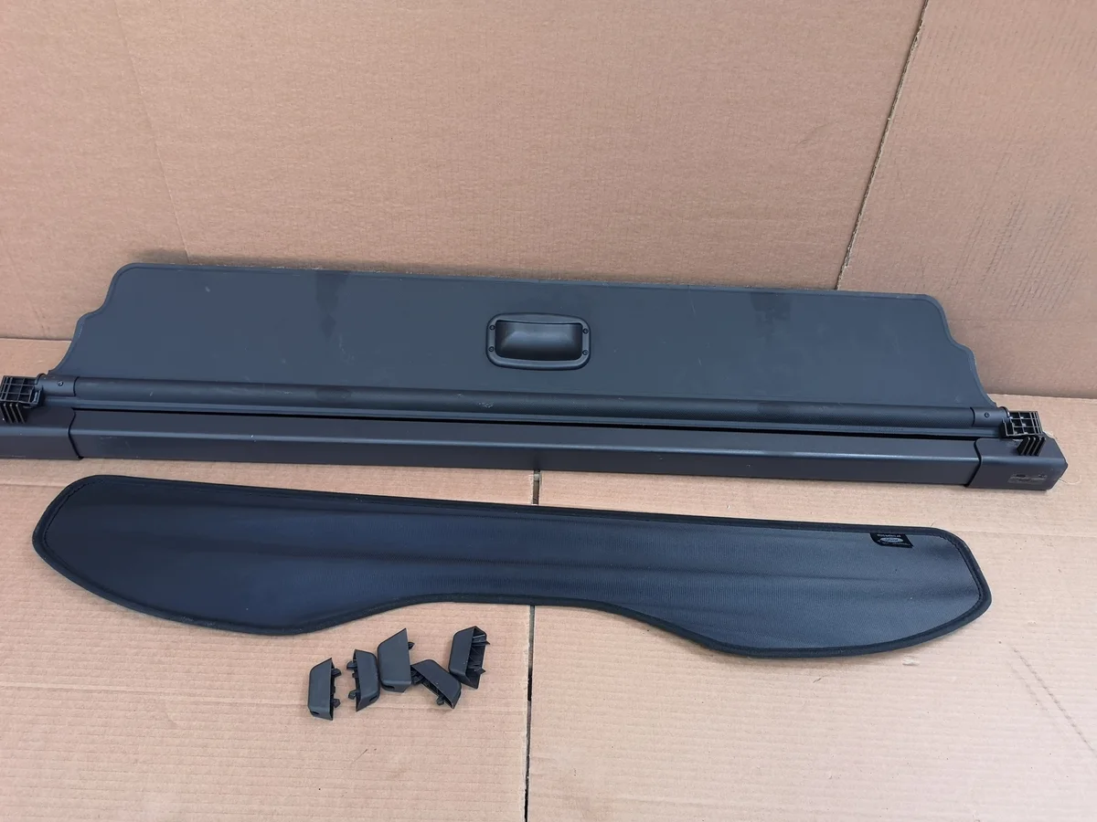 Ford Mondeo MK5 14- Tampa de Porta-Malas Usada image 7