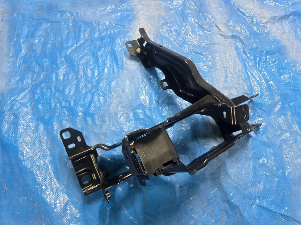 BMW X5 G05 Suporte Farol Esquerdo Usado image 4