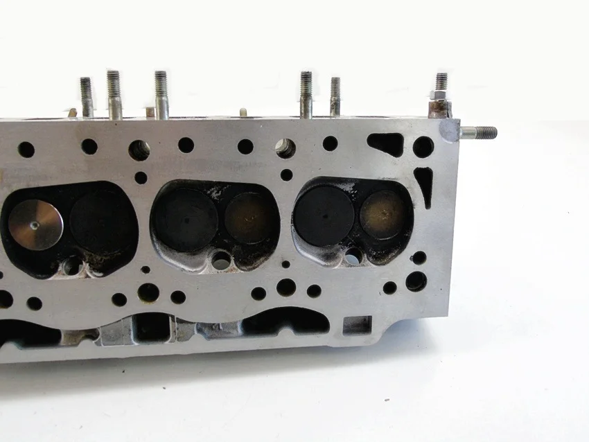 Cabeçote Renault Laguna 1.8 2.0 8V Usado image 9