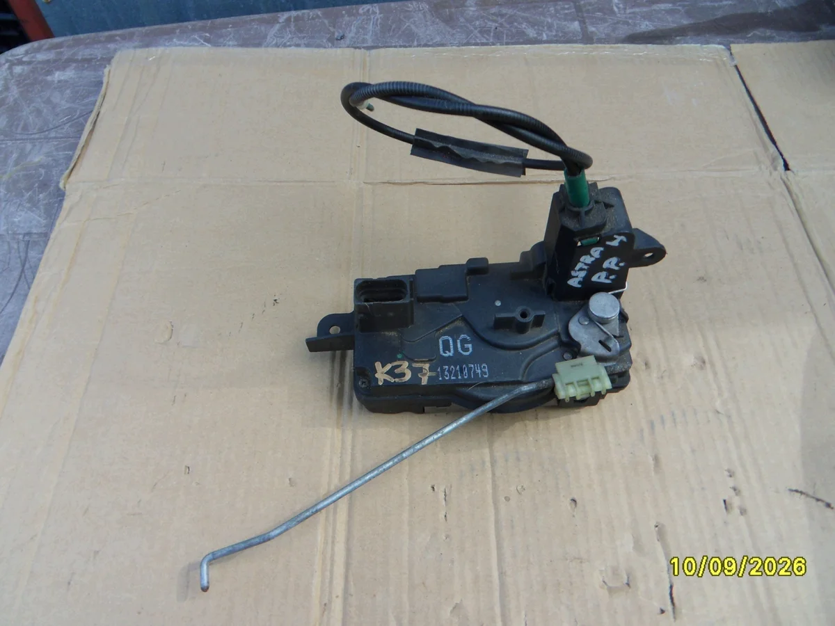 Slot voordeur rechts Opel Astra H 13210749QG