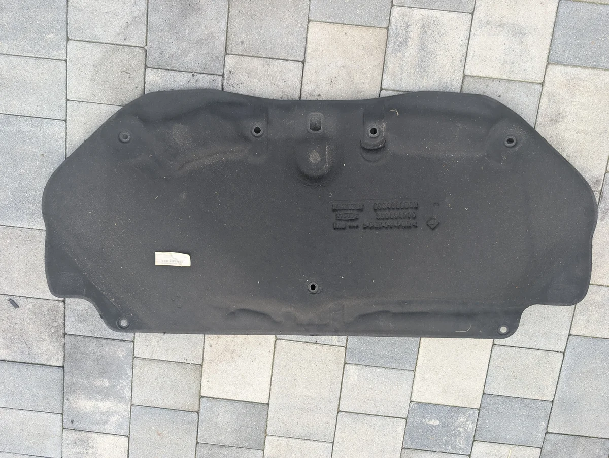 Aislamiento capó Renault Clio V 658402884R