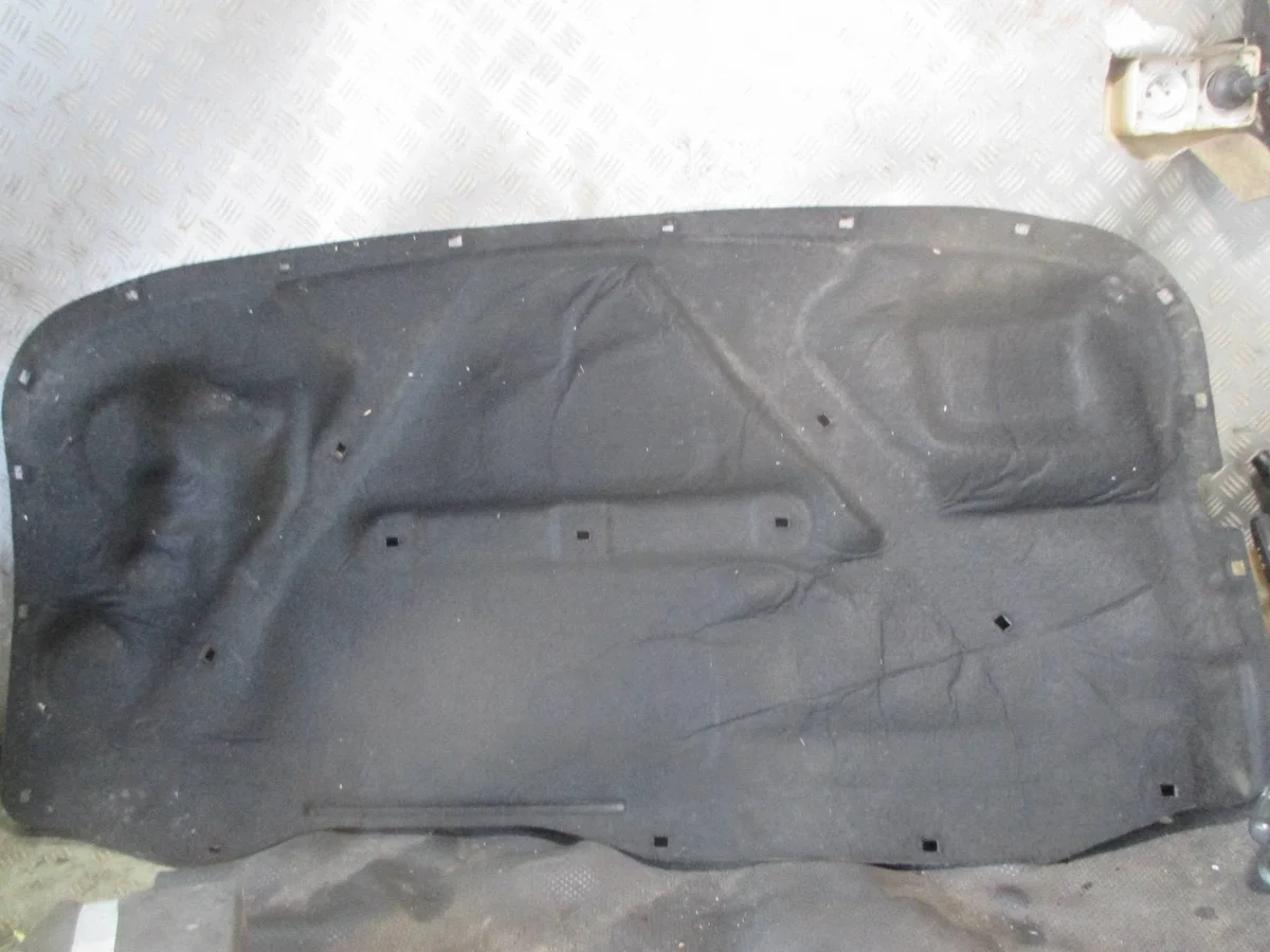 Audi A3 S3 8L FL Äänieristys konepeltiin