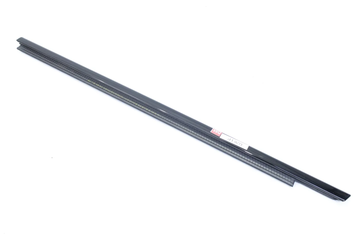 List G26 i4 Shadowline Pianoblack Vänster Fram