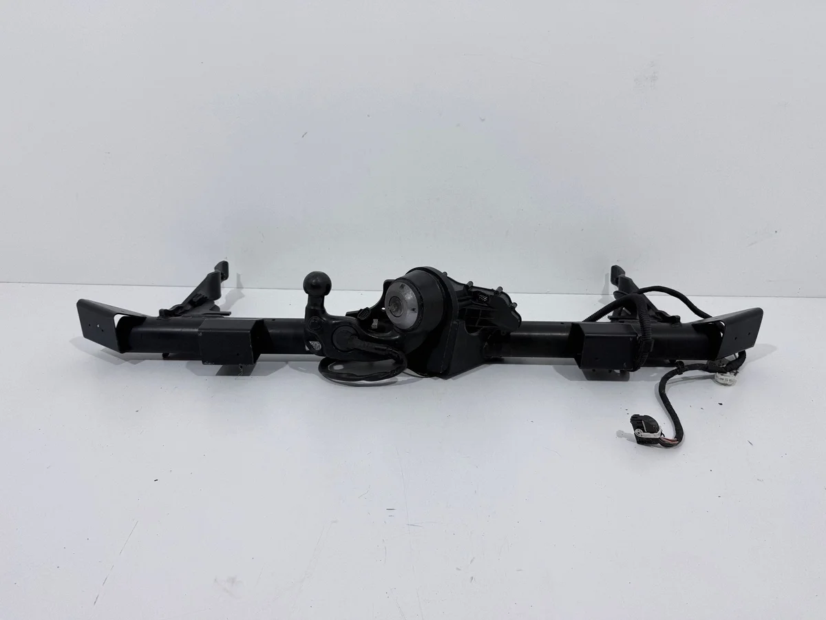 Enganche Volkswagen ID.4 11A803881D Usado
