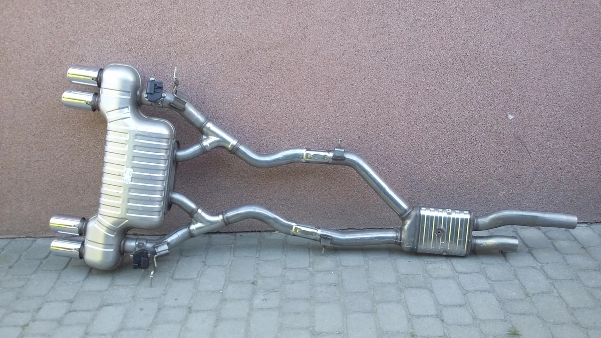 BMW M4 F82 F83 2014 Silencieux Complet OEM 7850084