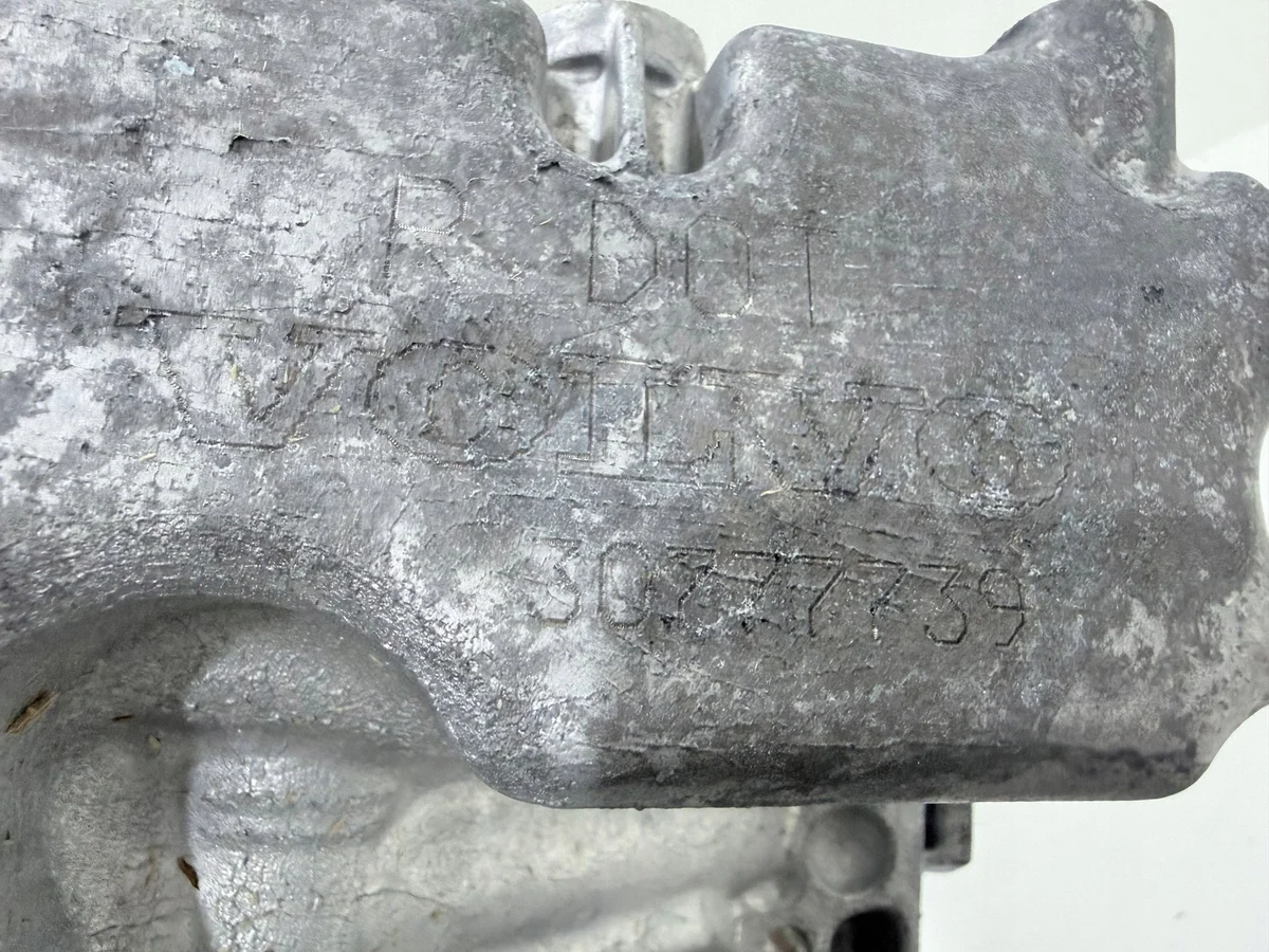 Volvo Ölkühler 30777739 gebraucht image 10