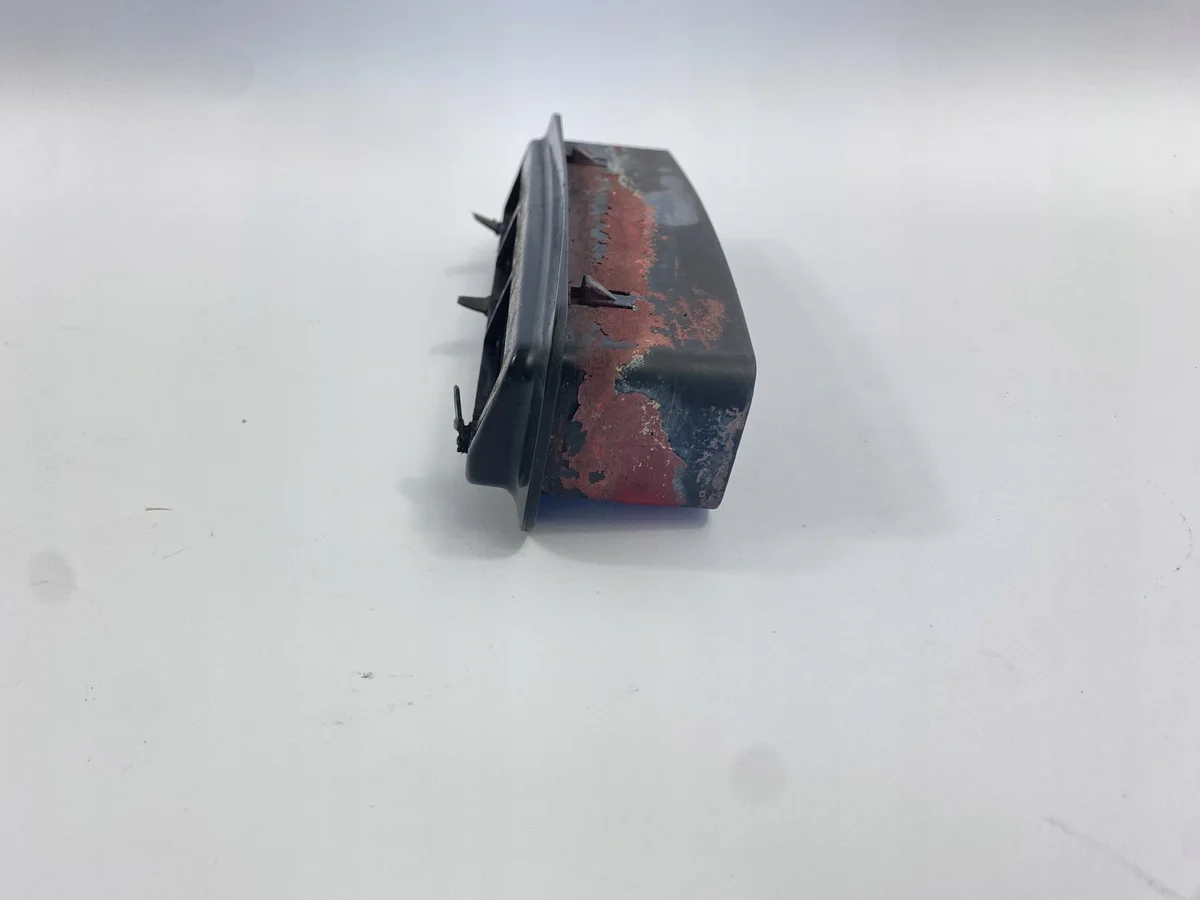Grille ventilation coffre Mercedes R107 image 4