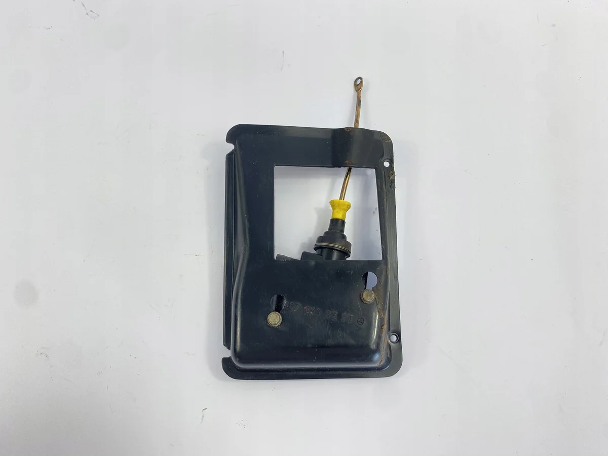 Zentralverriegelungsaktuator Heckklappe Mercedes R107 image 8