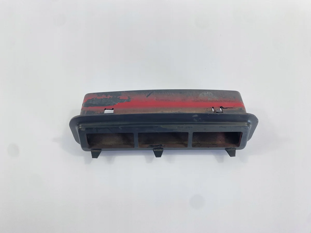 Lüftungsgitter Kofferraum Mercedes R107 SL image 7