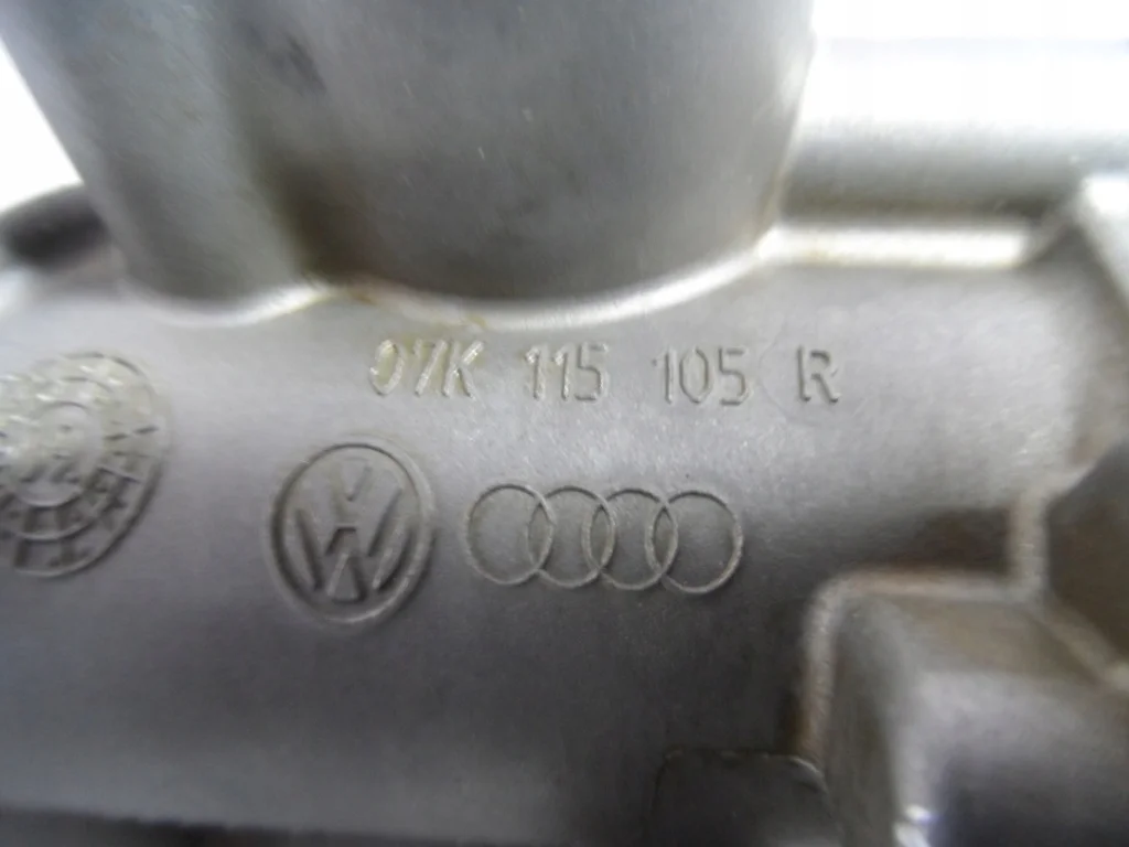 Öljypumppu VW Jetta Passat 2.5 FSI image 6