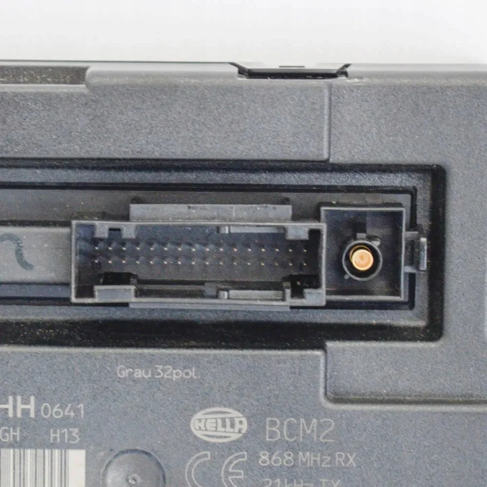 Audi A5 Cabrio Comfort Module 8K0907064HH image 6