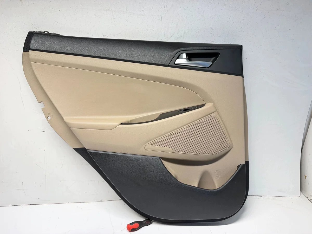 Seitenverkleidung Tür Hinten Links Hyundai Tucson II