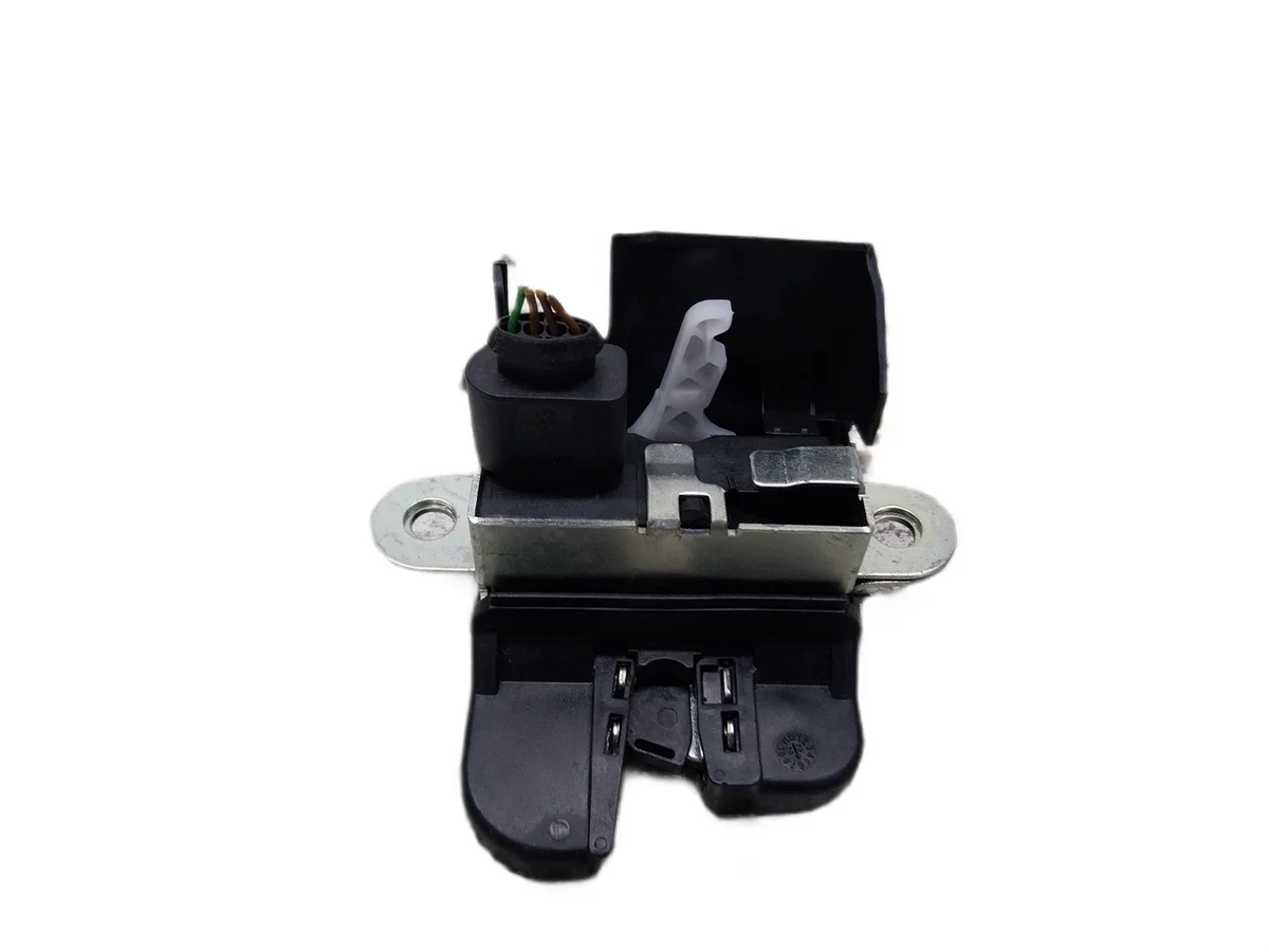 Fechadura Porta-Malas Seat Leon II 1.6 MPI Usada image 3