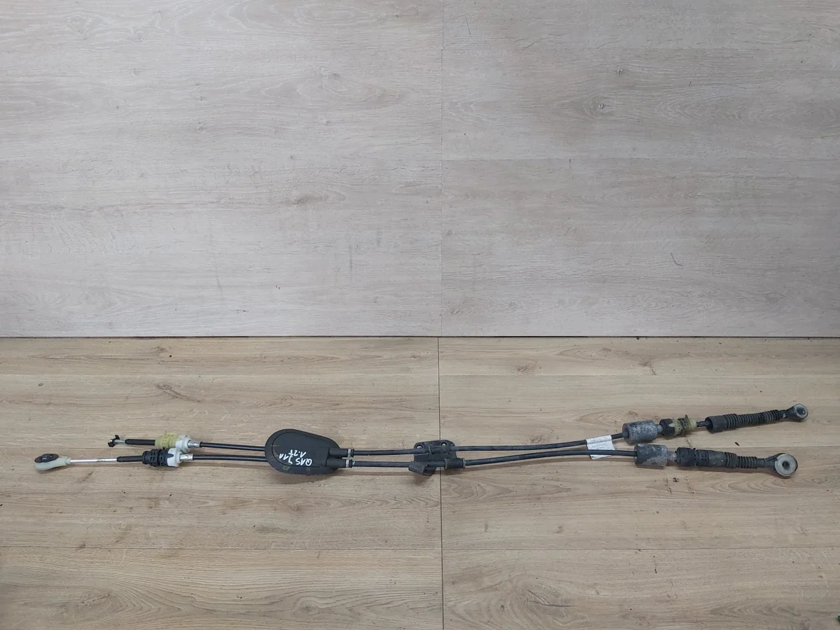 Nissan Qashqai J11 Gear Shift Cable Used