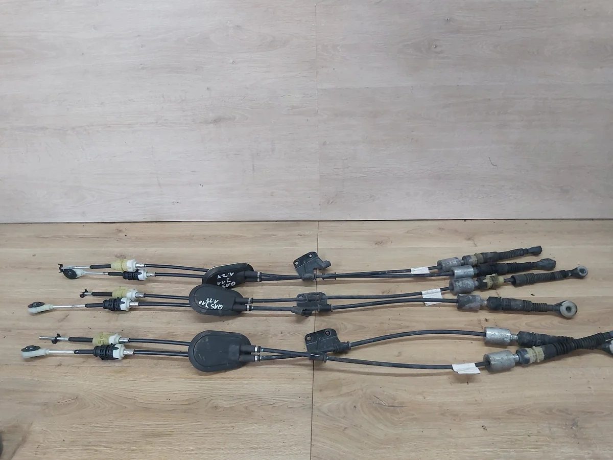 Nissan Qashqai J11 Gear Shift Cable Used