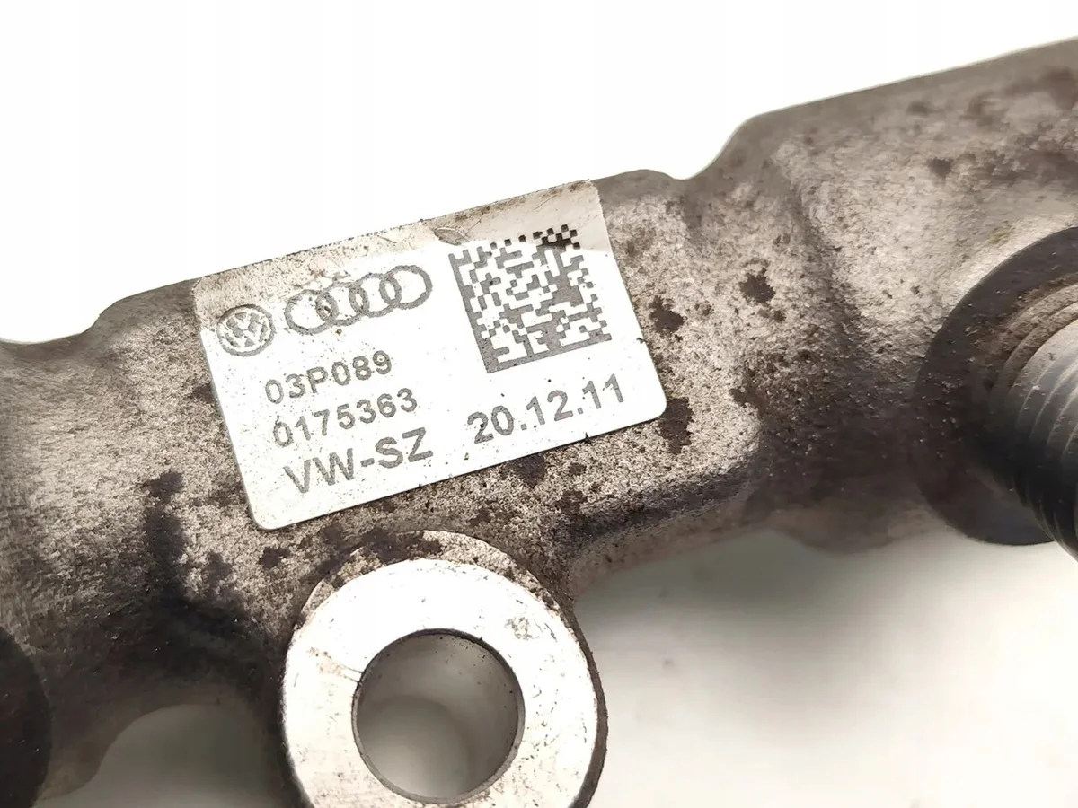 Skoda Roomster 1.2Tdi Injector Rail 03P089 image 7
