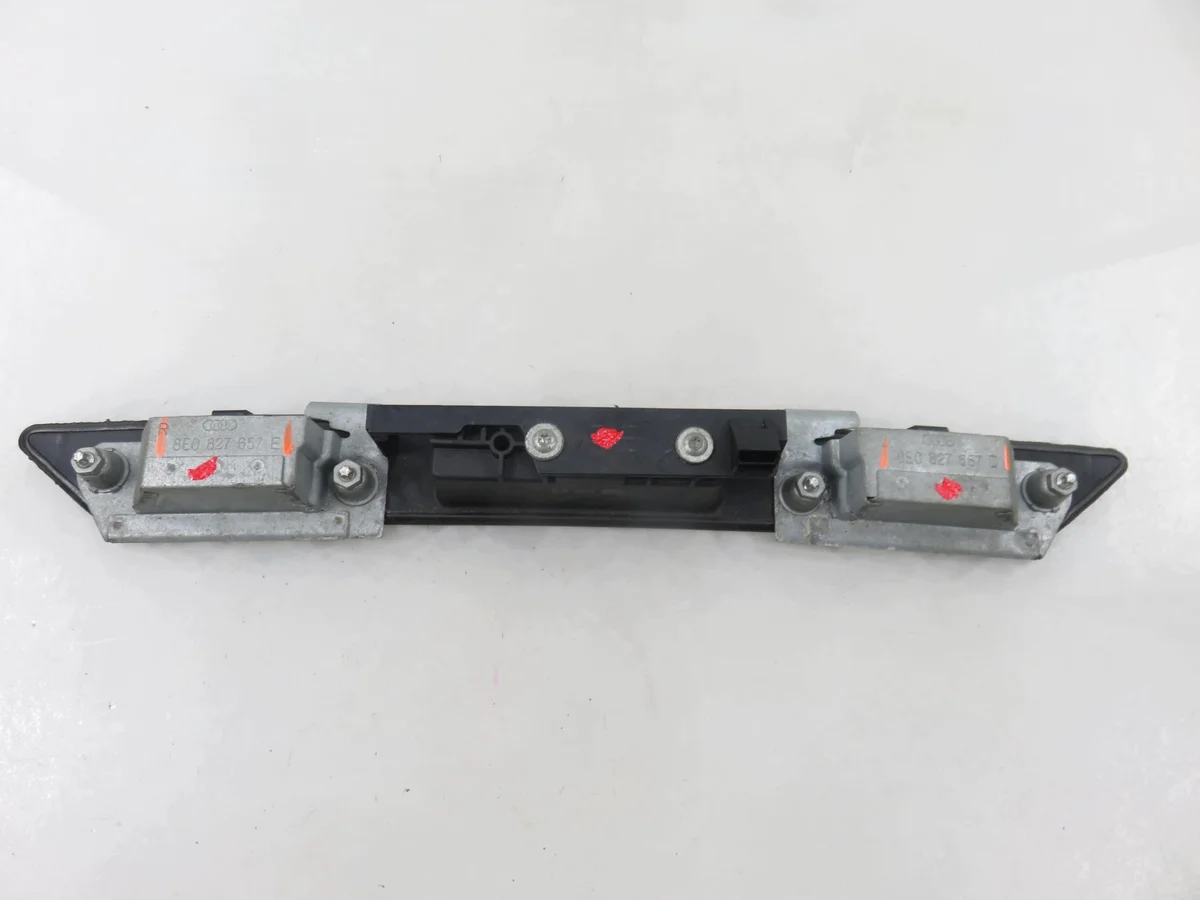 Audi A6 Avant Emblem M1151204-8E0827657E image 6