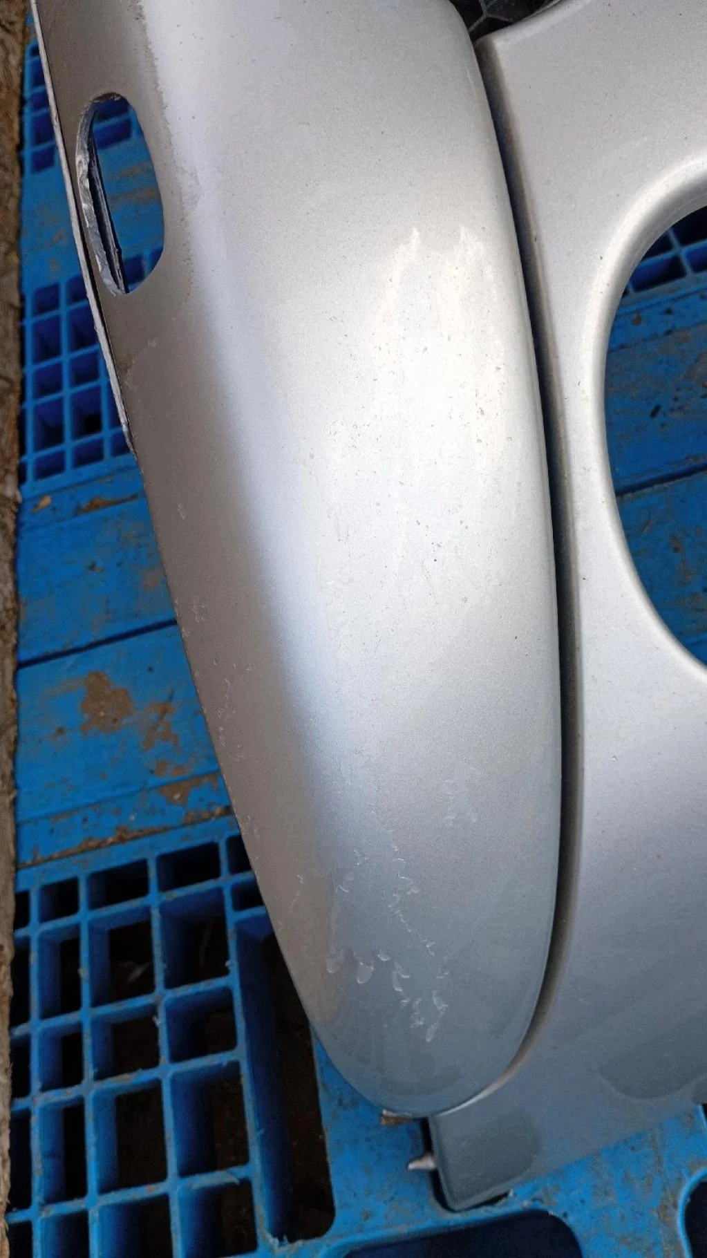 Parachoques Peugeot 206 CC Usado image 9