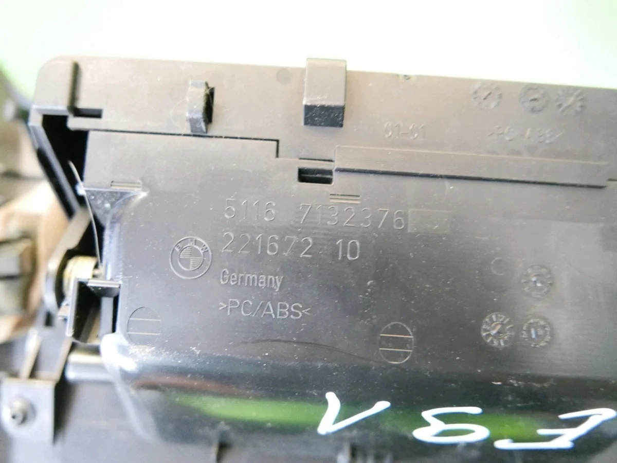 Zierleiste Mittelkonsole BMW E91 325d Kombi image 10