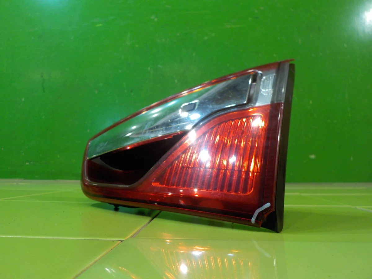 Ford EcoSport Heckklappe Griff Reflektor Rechts image 3