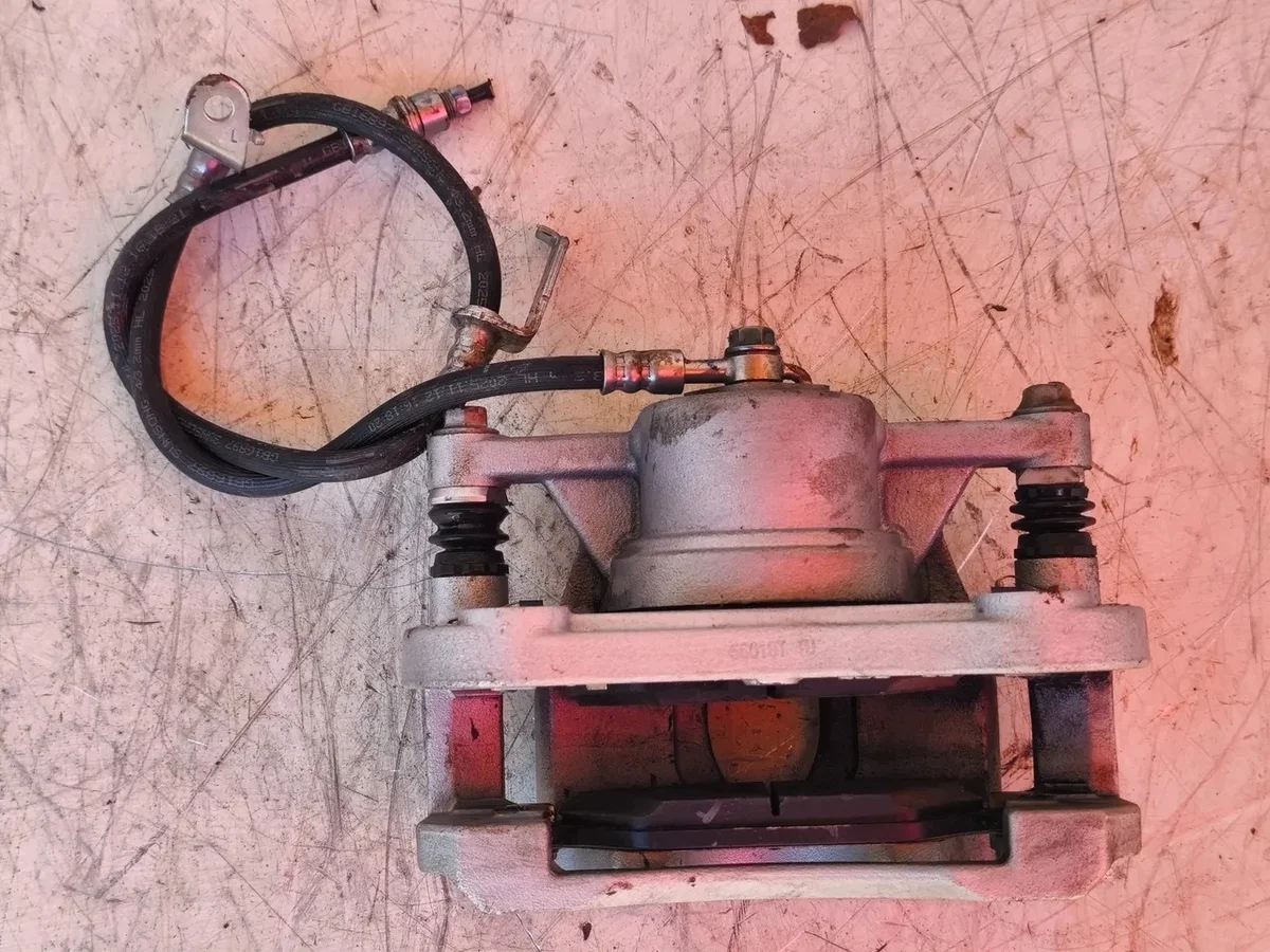 Used Front Brake Caliper BYD SA2HRU-3501100-D1 Left image 3