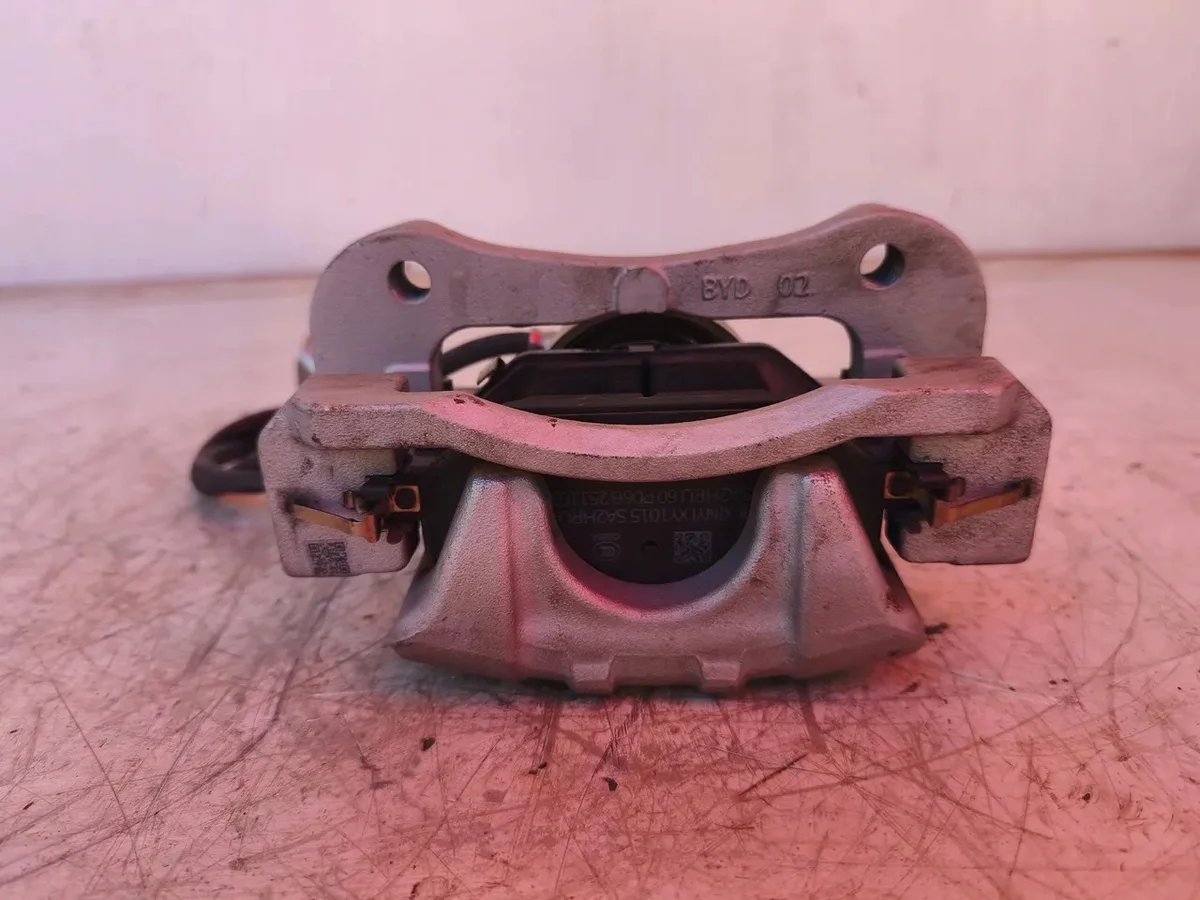 Used Front Brake Caliper BYD SA2HRU-3501100-D1 Left image 6