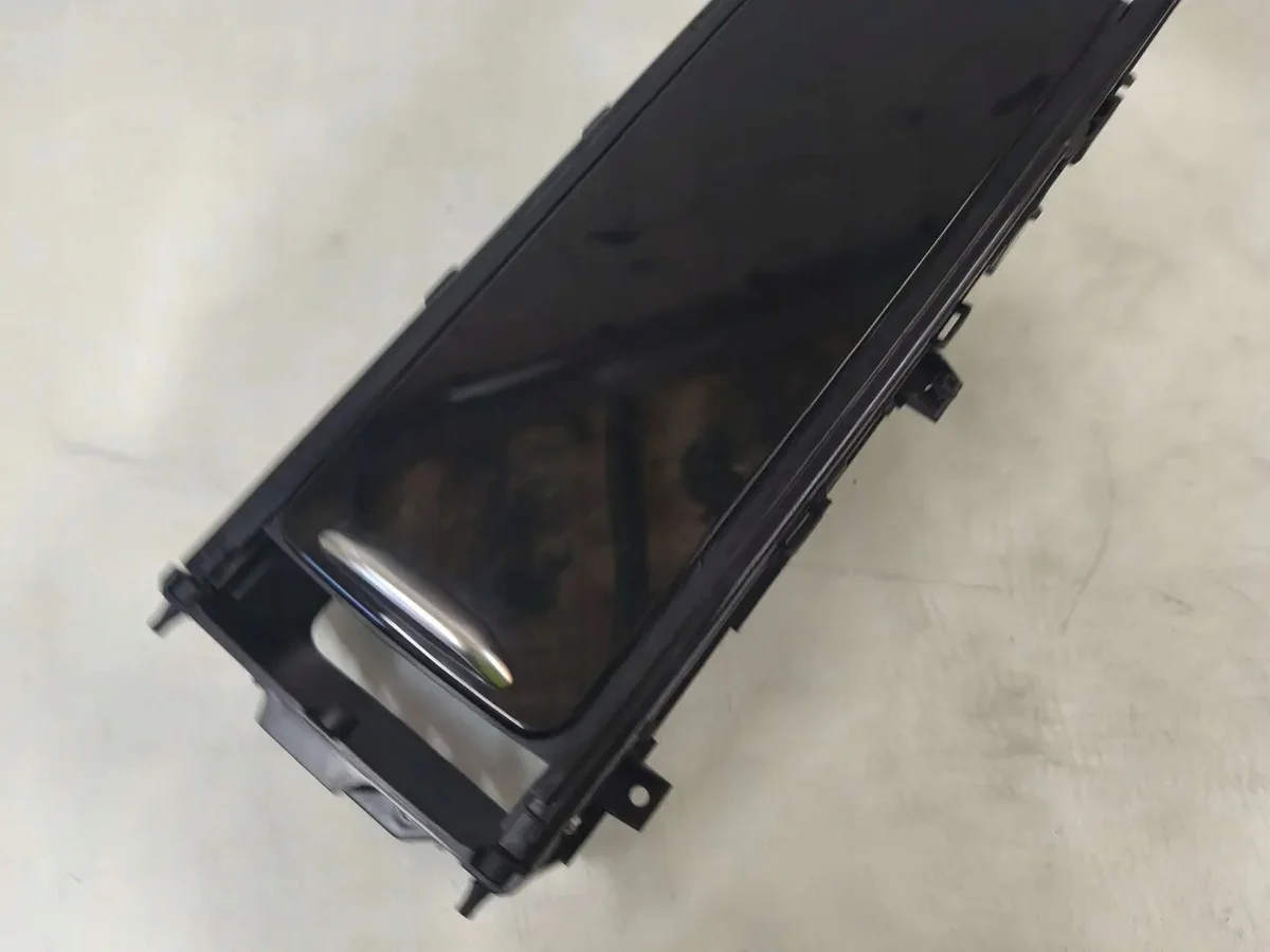 Land Rover Discovery etuteline HY32-045H62-B image 3