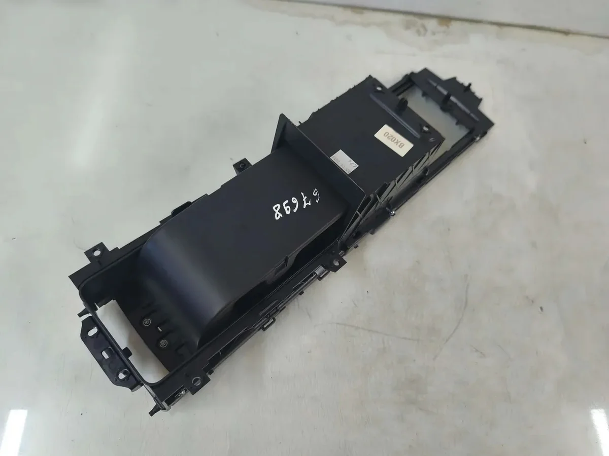 Land Rover Discovery etuteline HY32-045H62-B image 6