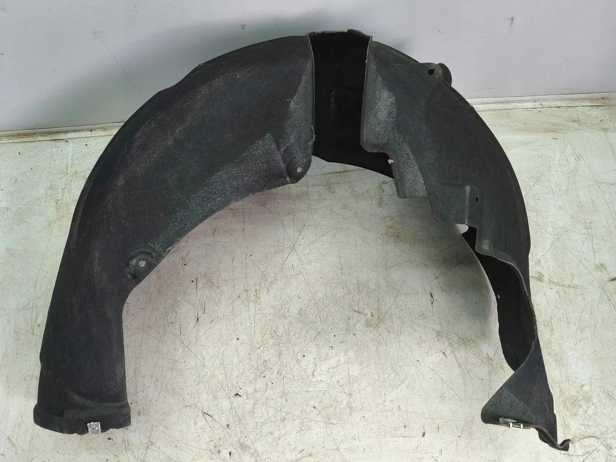 Audi e-Tron GT 4J3810970A - Cobre Roda Traseiro image 7