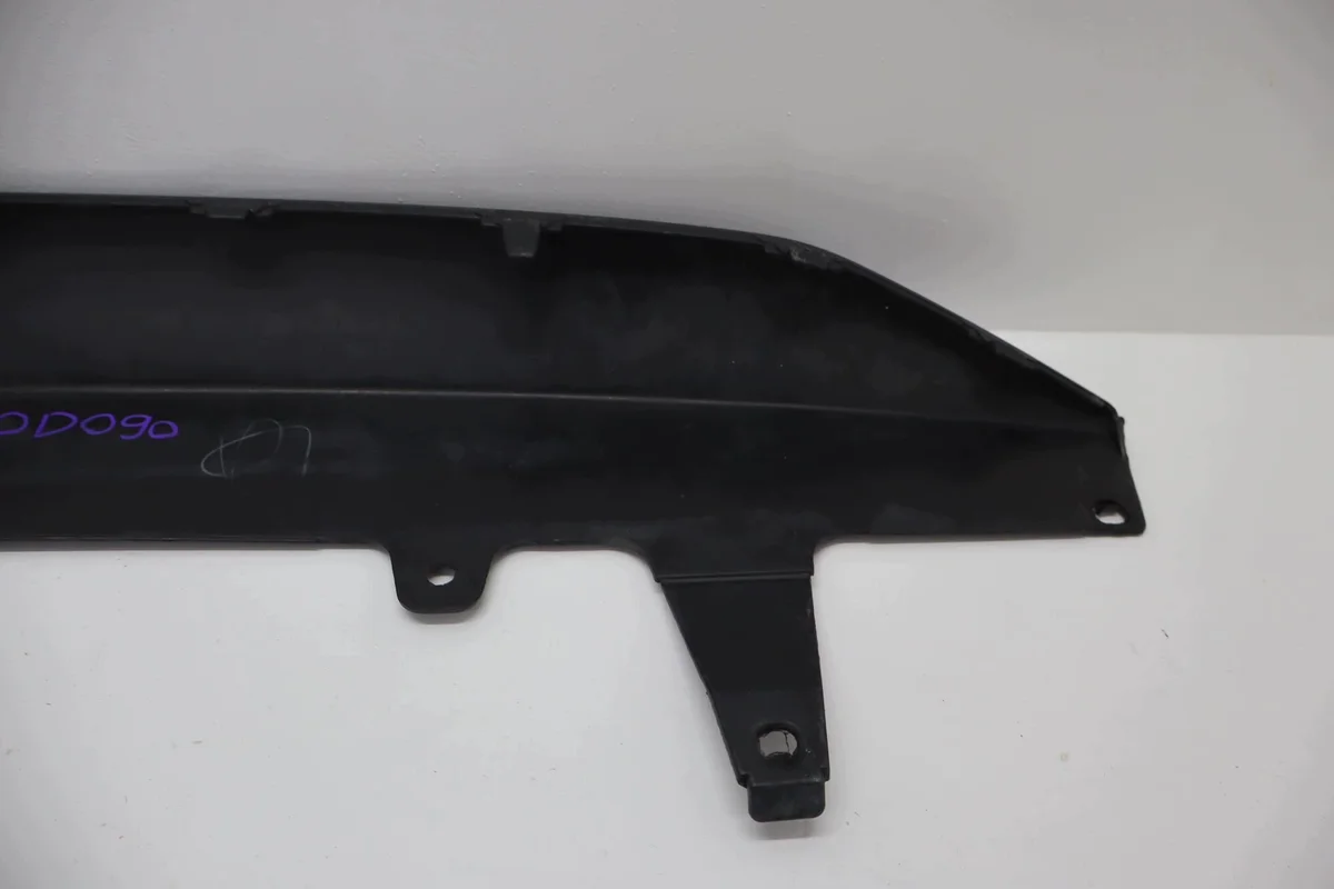 Spoilerlippe Heck Toyota Yaris III gebraucht image 8