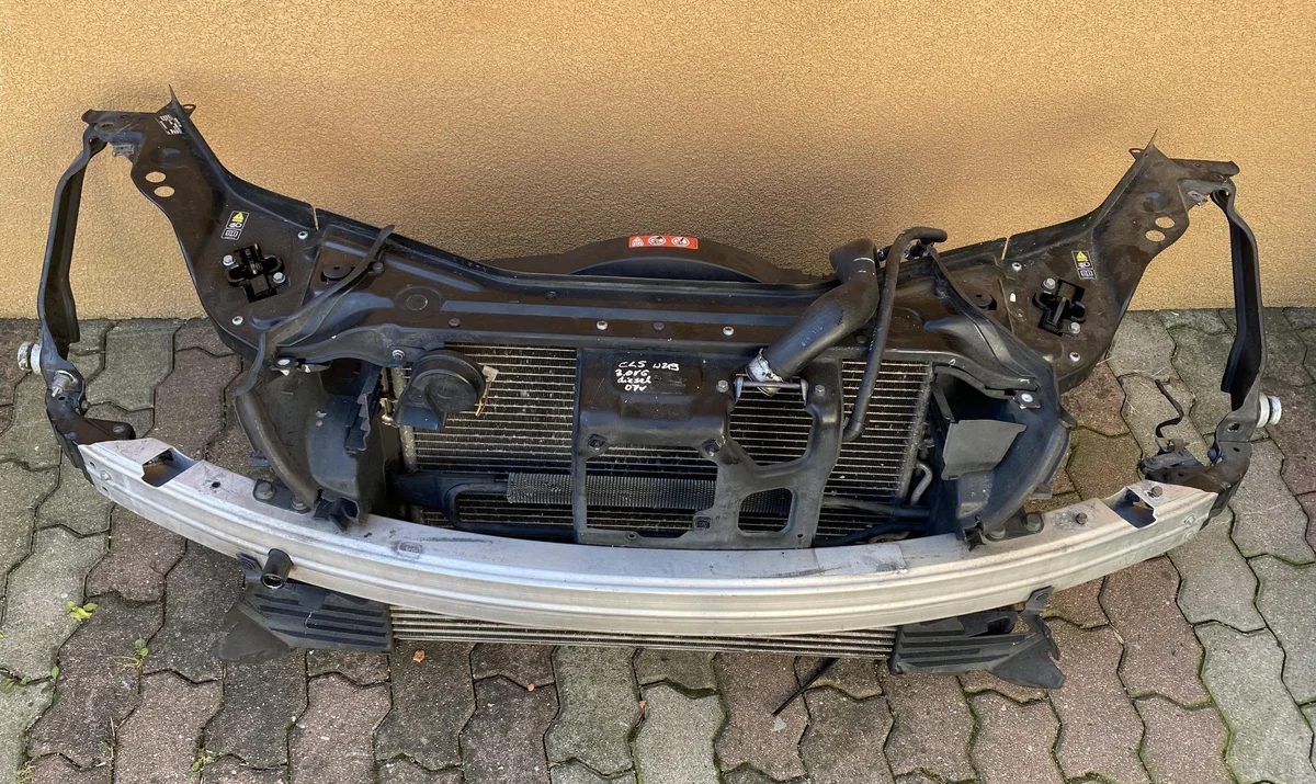 Mercedes CLS W219 3.0 CDI Voorste Versterking