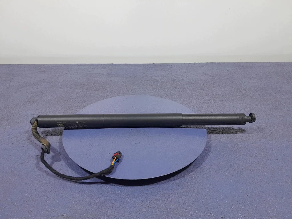 Gasfjäder bagagelucka Passat B8 3G9827851G