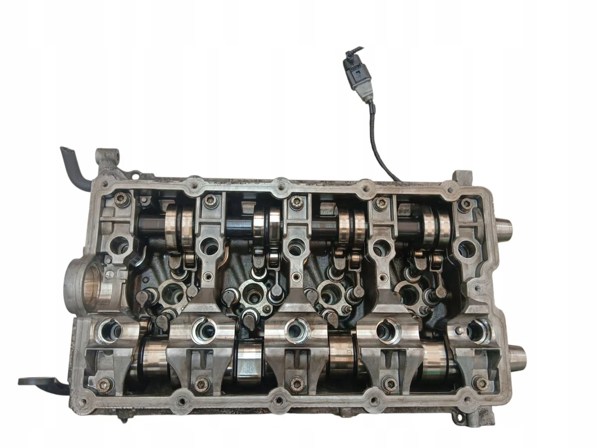 Culata VW Passat B6 2.0 TDI 03G103373A