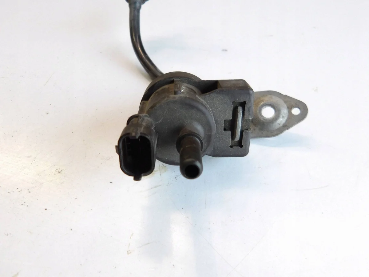 Válvula de Vapor de Combustível Opel Astra K 1.6T image 4
