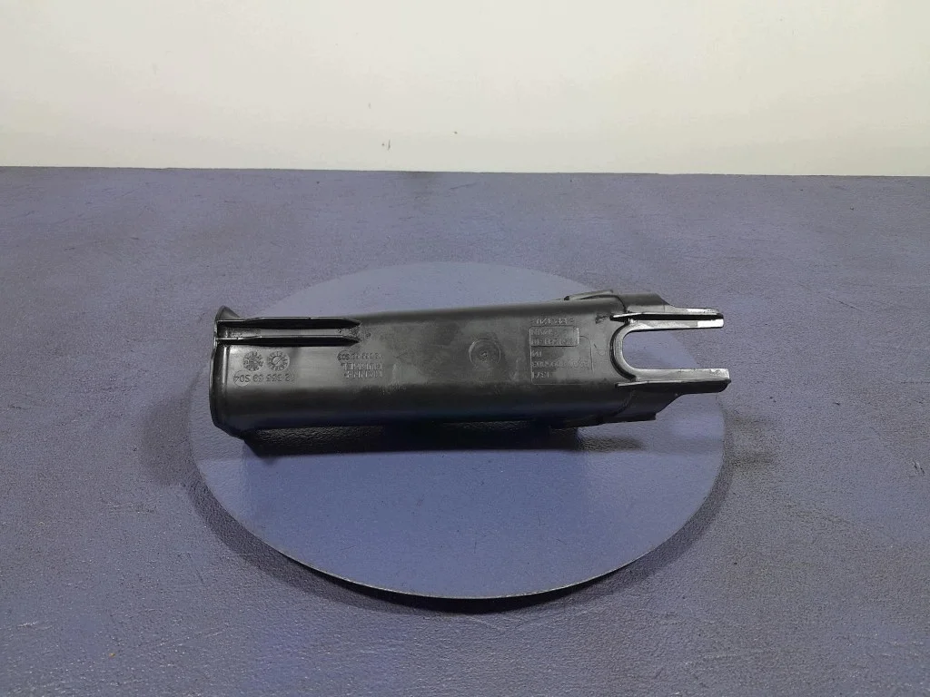 BMW M4 G82 G22 LCI Lufteinlass 8095803 image 3