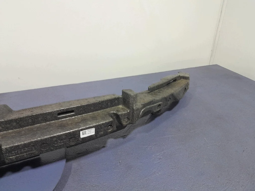 Absorvedor Para-choque Dianteiro BMW M4 G82 image 4