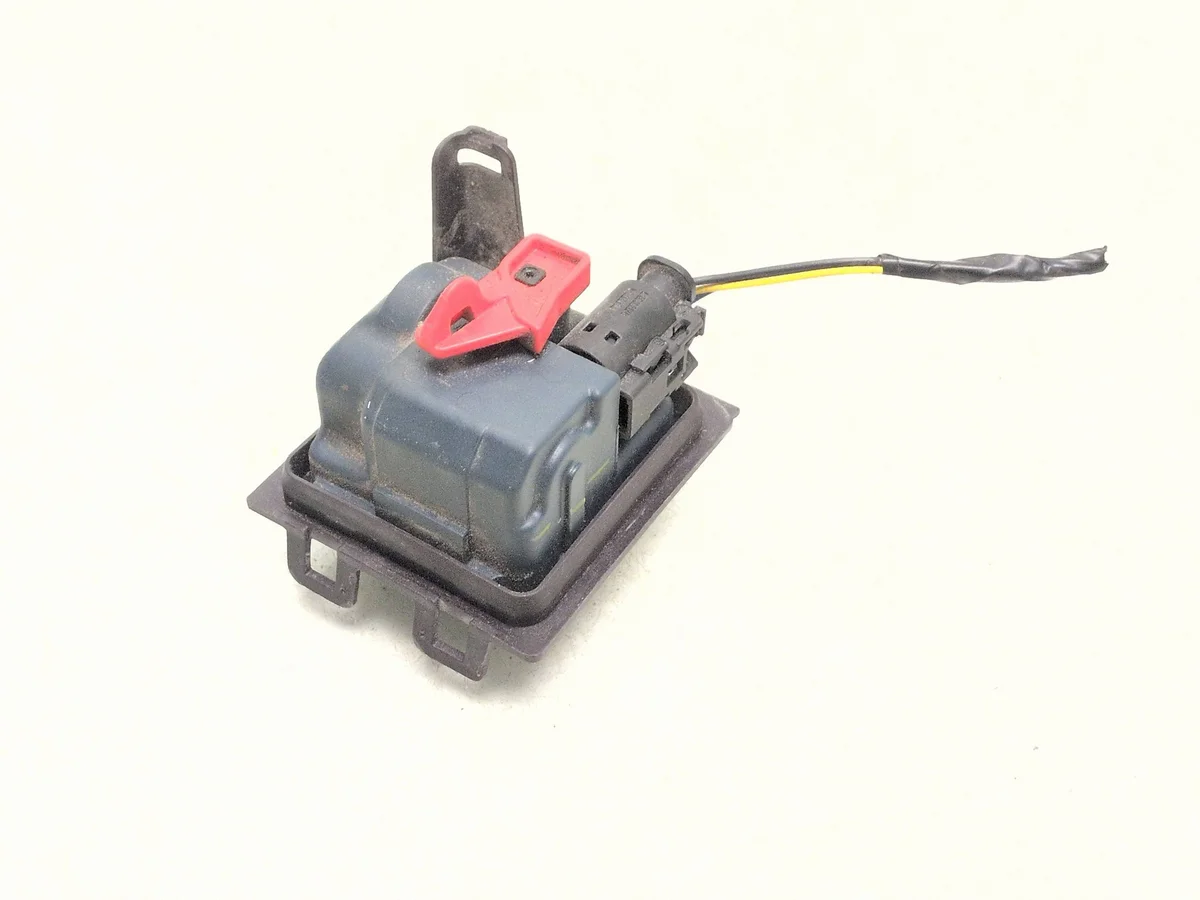 2016 BMW i3 Fuel Flap Actuator 7309680 image 3