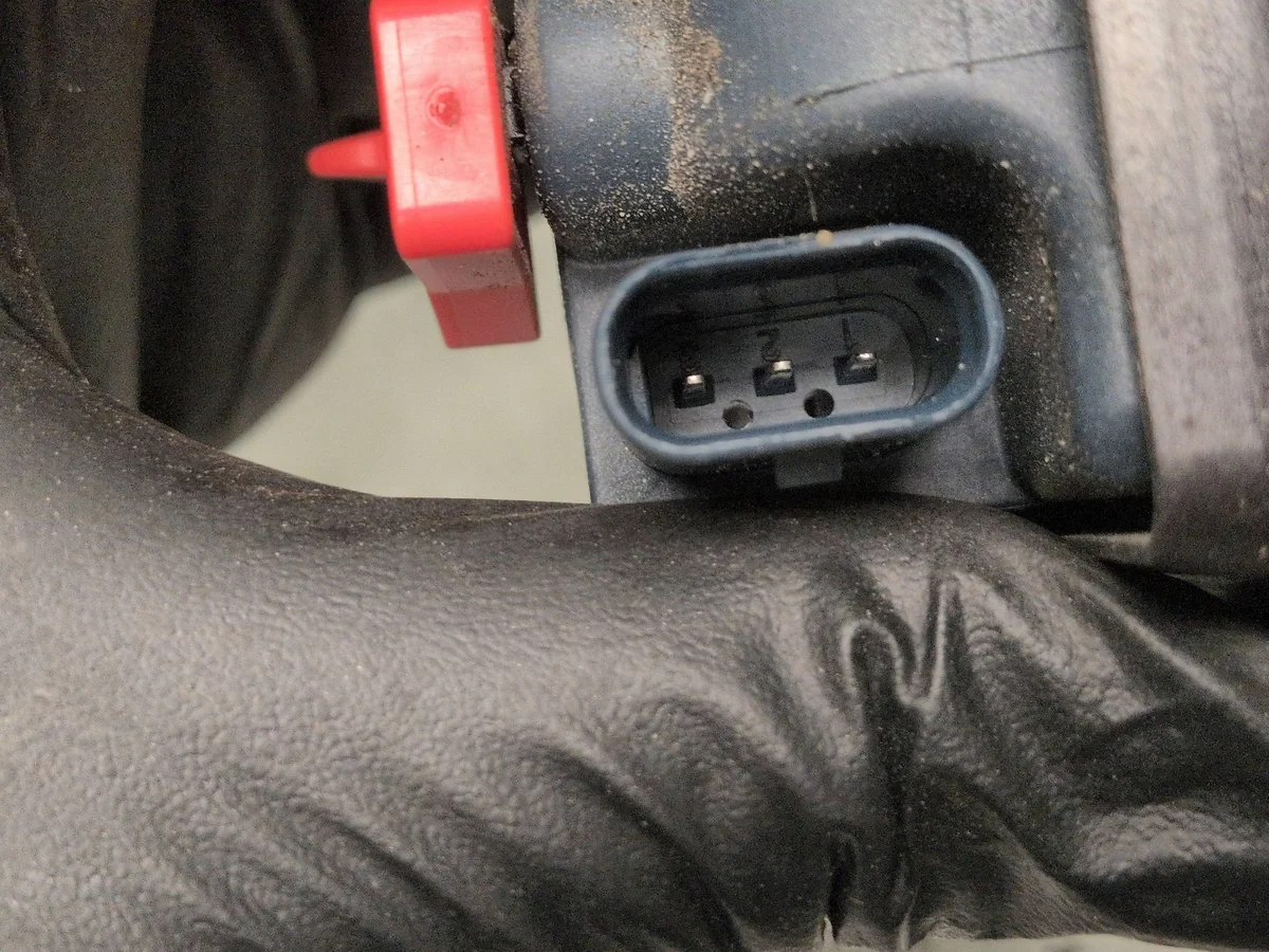2016 BMW i3 Fuel Flap Actuator 7309680 image 4