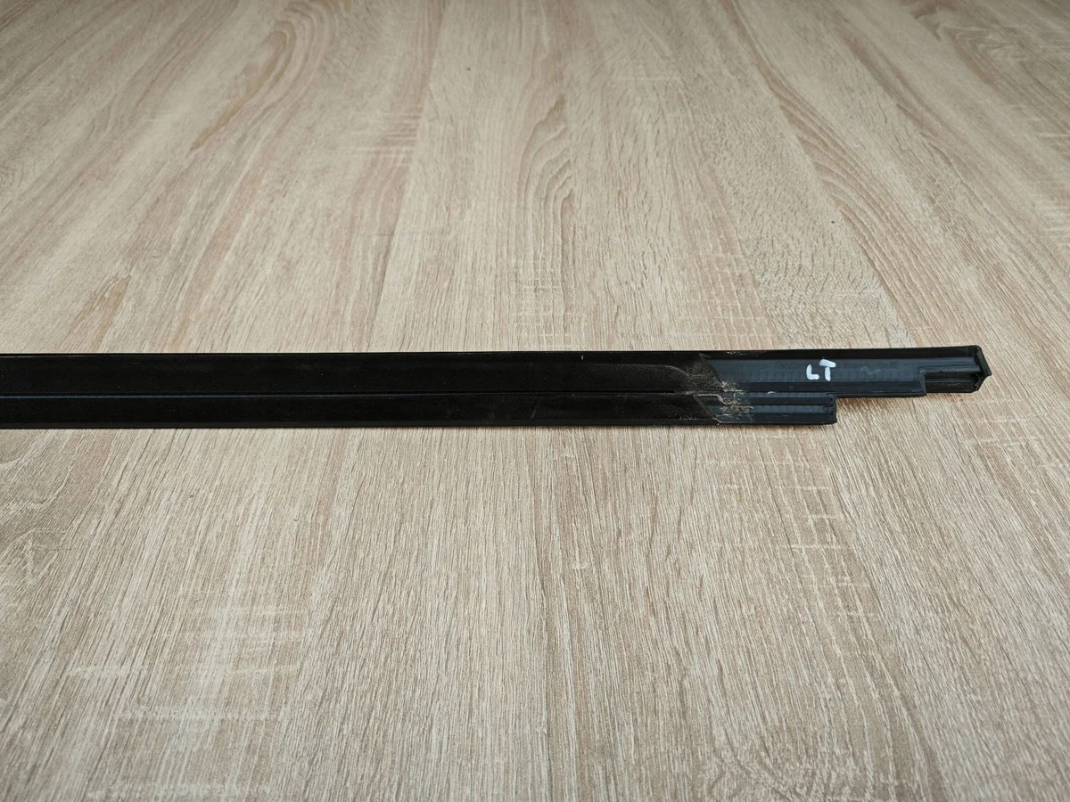 Moldura Puerta Trasera Izquierda BMW X3 G01 LCI image 4