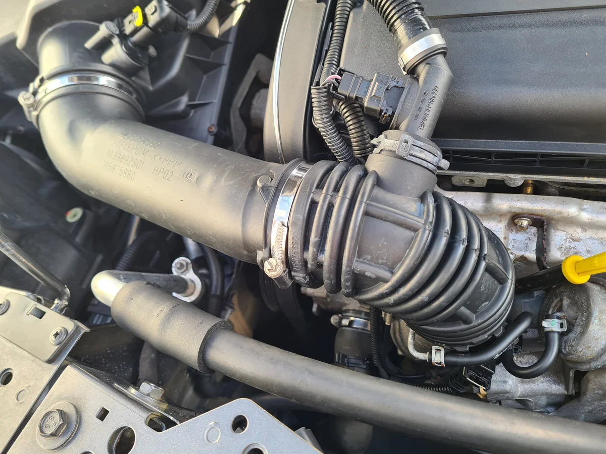 Luchtinlaatslang Opel Astra J Zafira C 1.6 Turbo